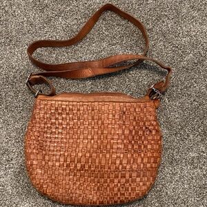 Elegant Brown Woven Crossbody Bag